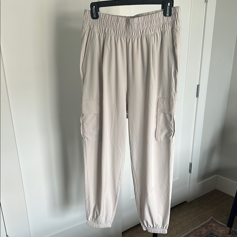Vuori Boyfriend Cargo Sweatpant